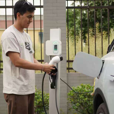 Giá tốt Trạm sạc EV IP65 GBT/ Type2 Plug AC Wallbox Trạm sạc EV trực tuyến